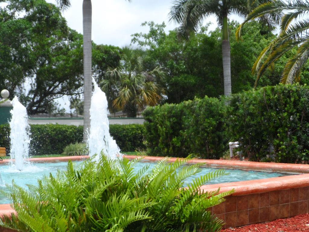 1605 Abaco Dr J1 1605 J1
