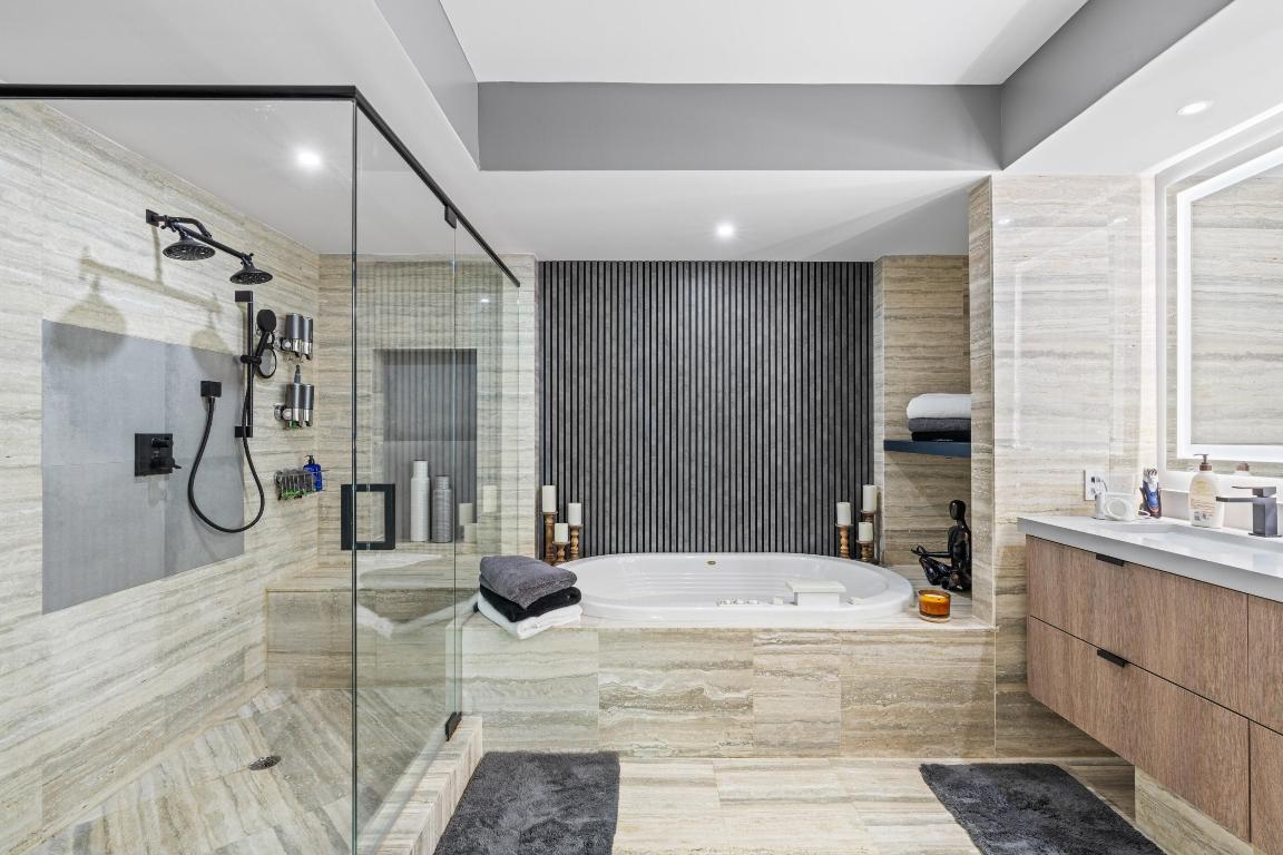 Las Olas Beach Club - Residential