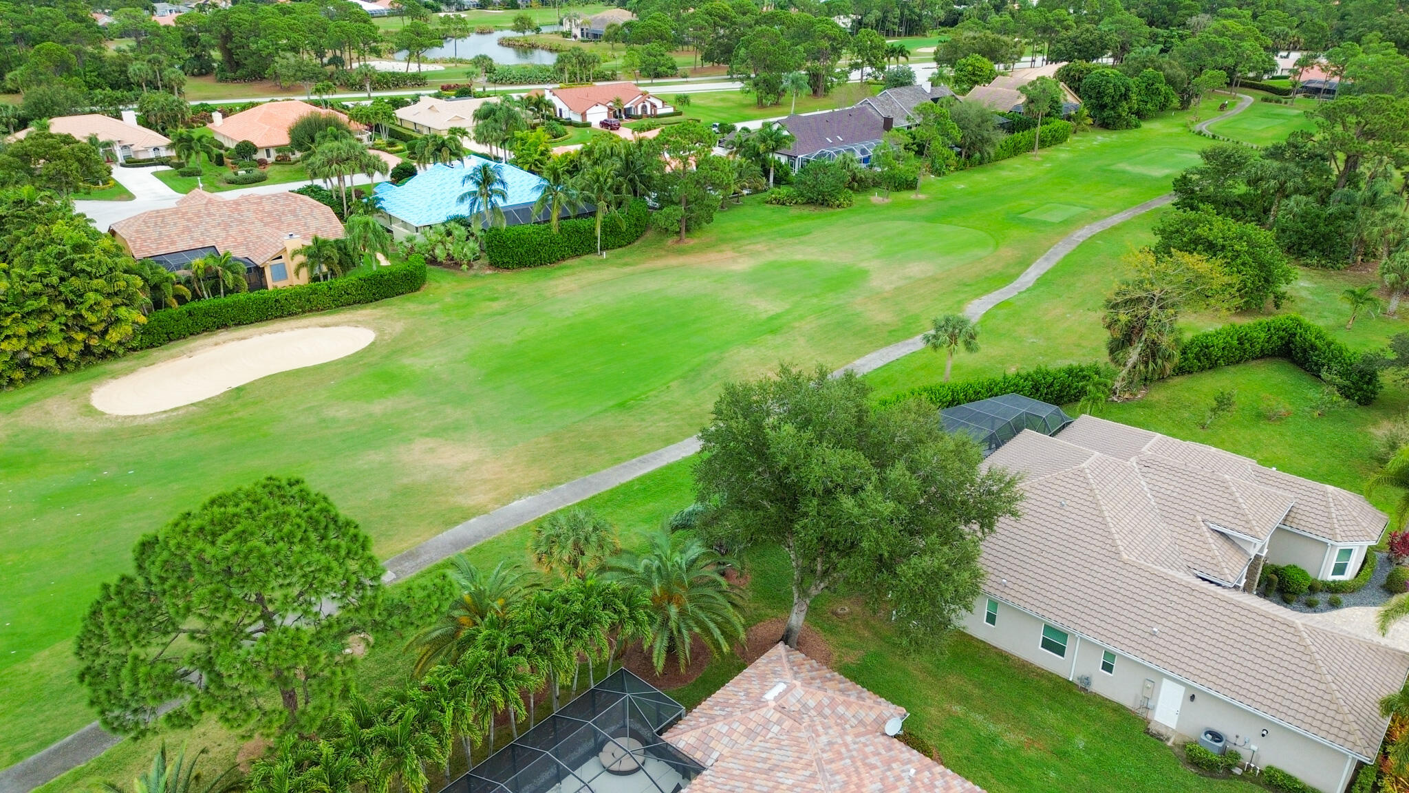 COUNTRY CLUB ESTATES - Residential