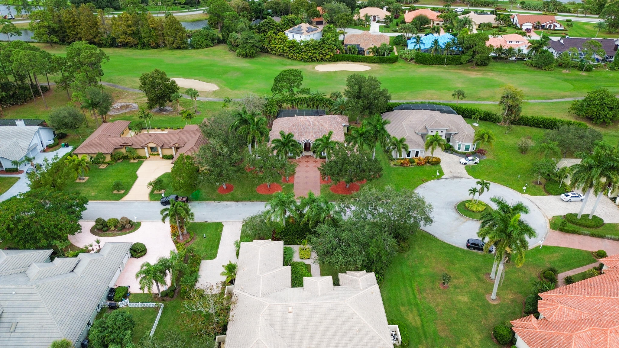 COUNTRY CLUB ESTATES - Residential