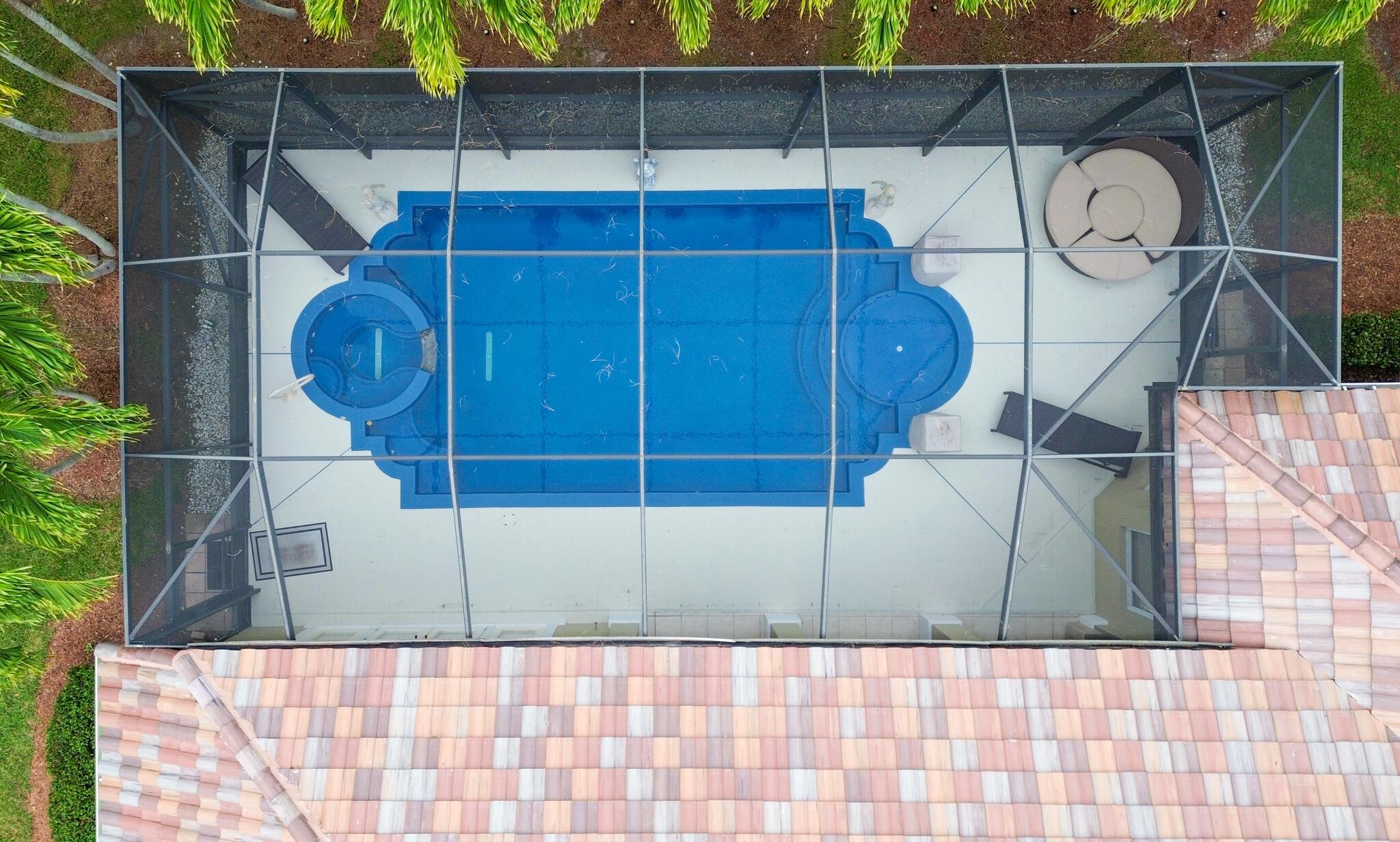 COUNTRY CLUB ESTATES - Residential