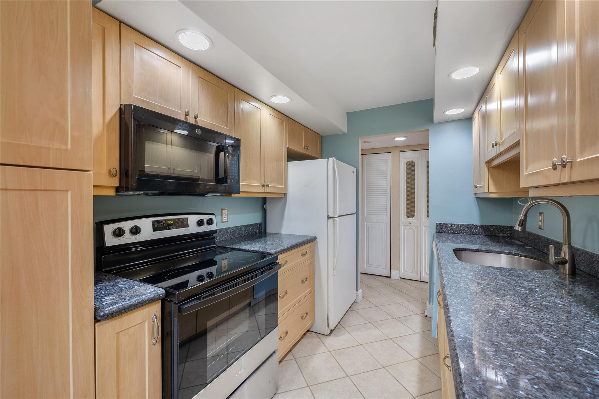 The Gate Three - Residential