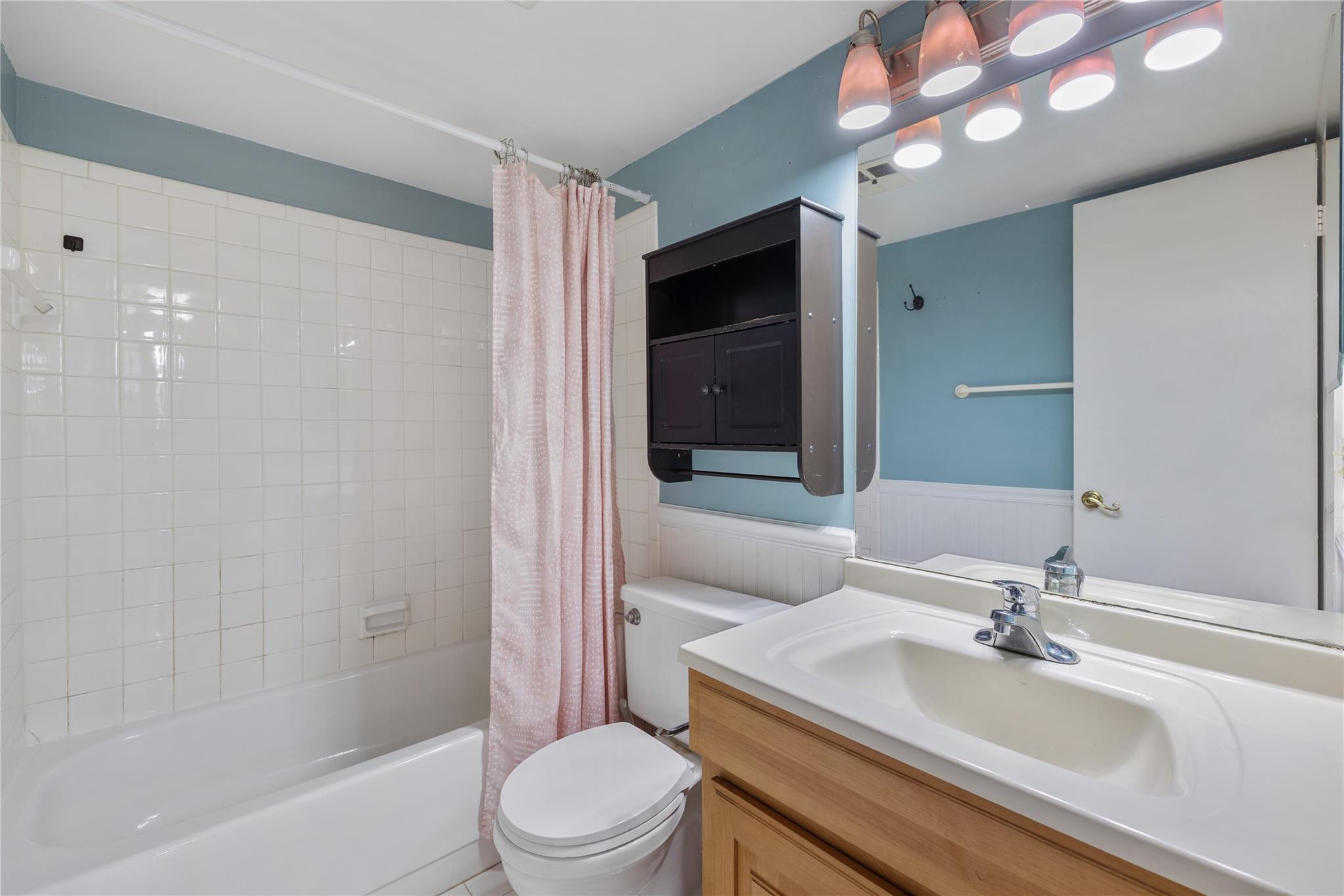 The Gate Three - Residential