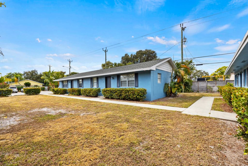 Photo of 349 Wickline Boulevard #349, Lantana, FL 33462 (MLS # R11168125)