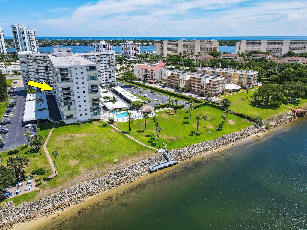 Photo of 336 Golfview Road #408, North Palm Beach, FL 33408 (MLS # R11151616)