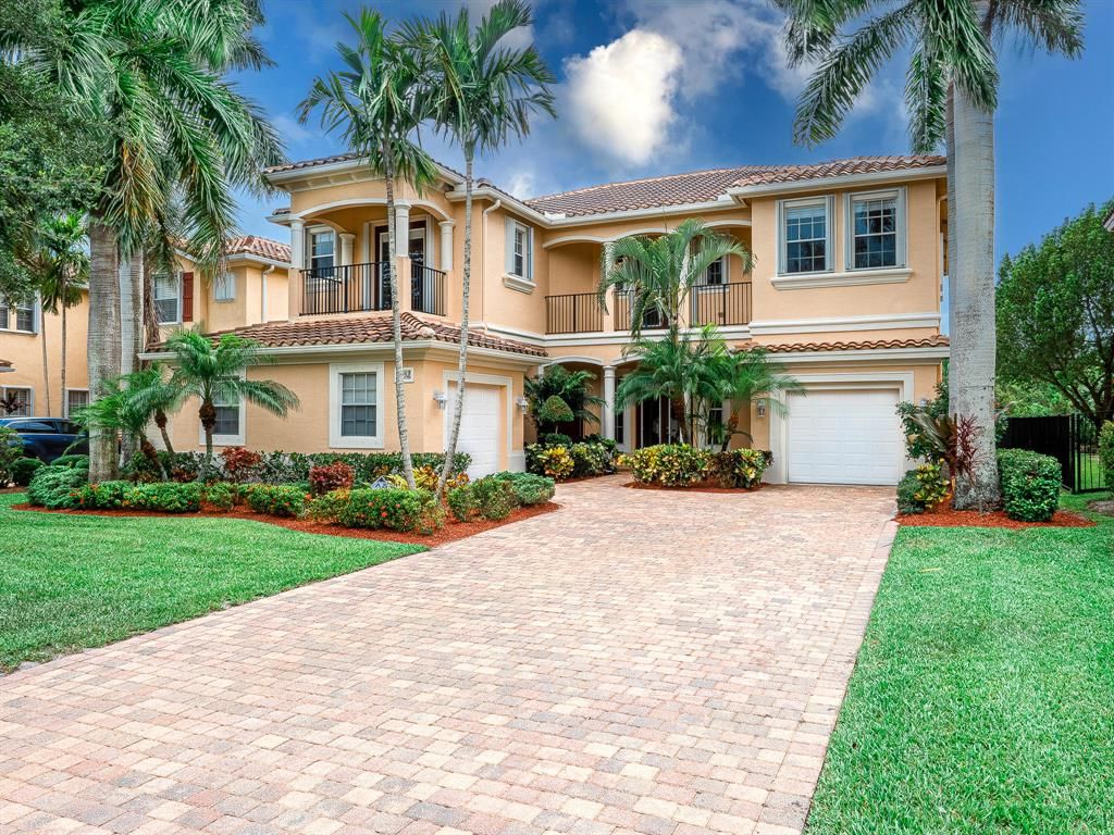 Photo of 5552 SW Bellflower Court, Palm City, FL 34990 (MLS # R10724912)