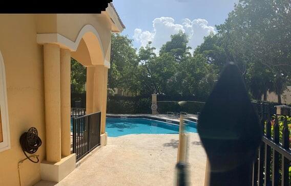 CATALINA PLACE - Residential Lease