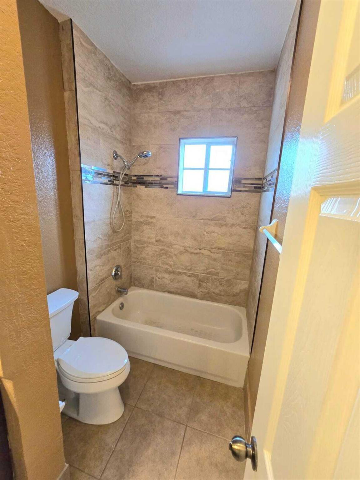 CATALINA PLACE - Residential Lease