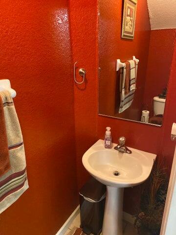 CATALINA PLACE - Residential Lease