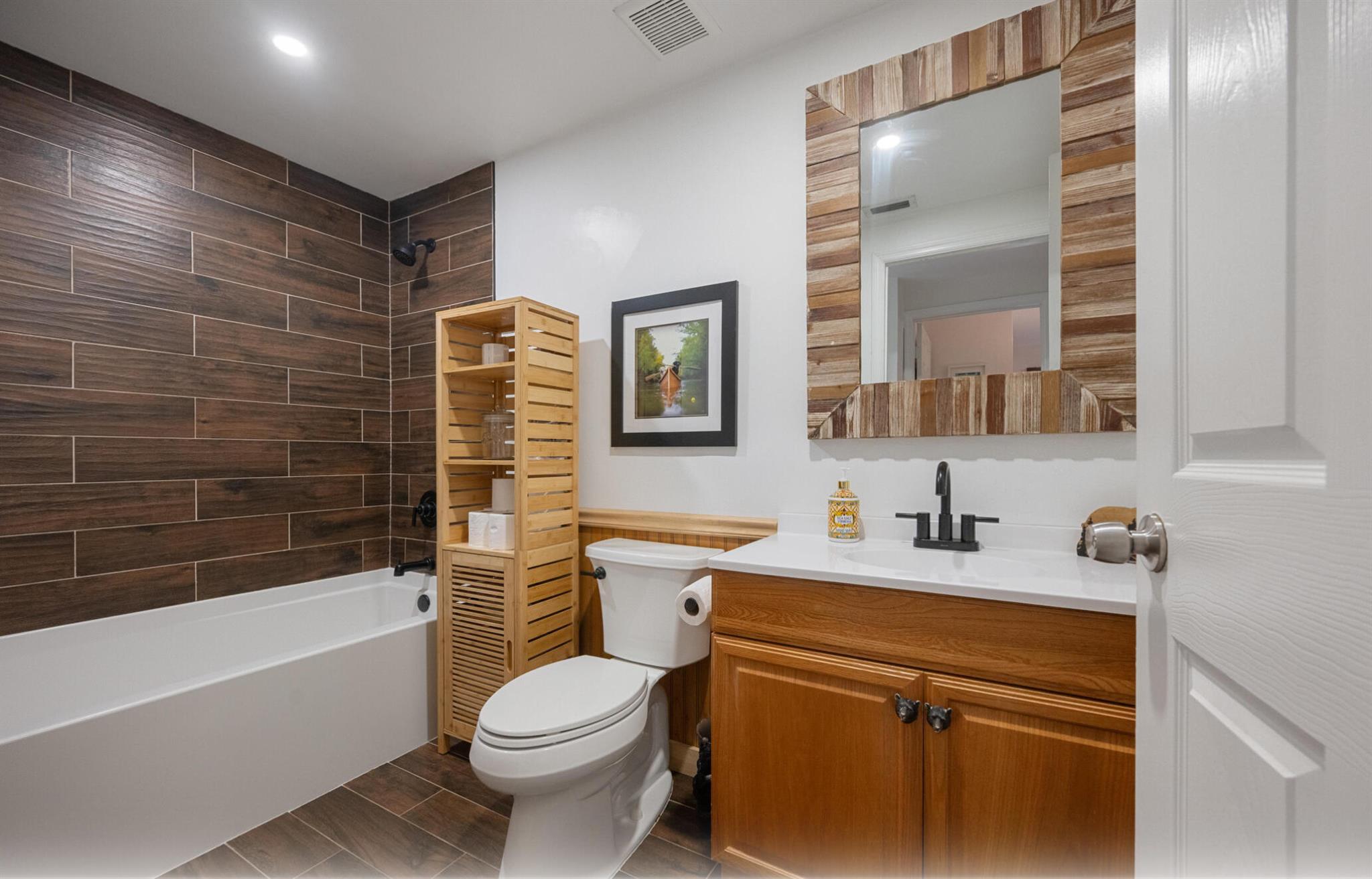 COUNTERPOINT ESTATES 5 - Residential