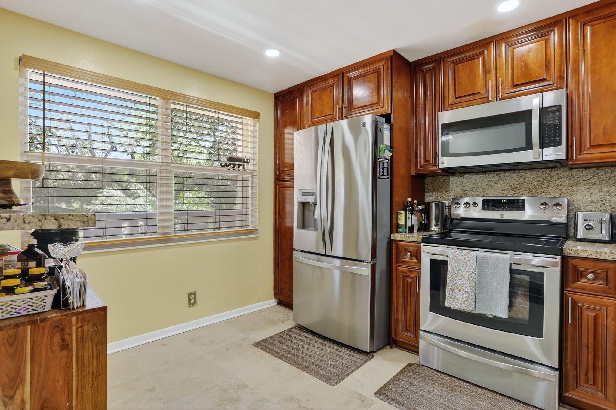 2403 Antigua Cir B2
