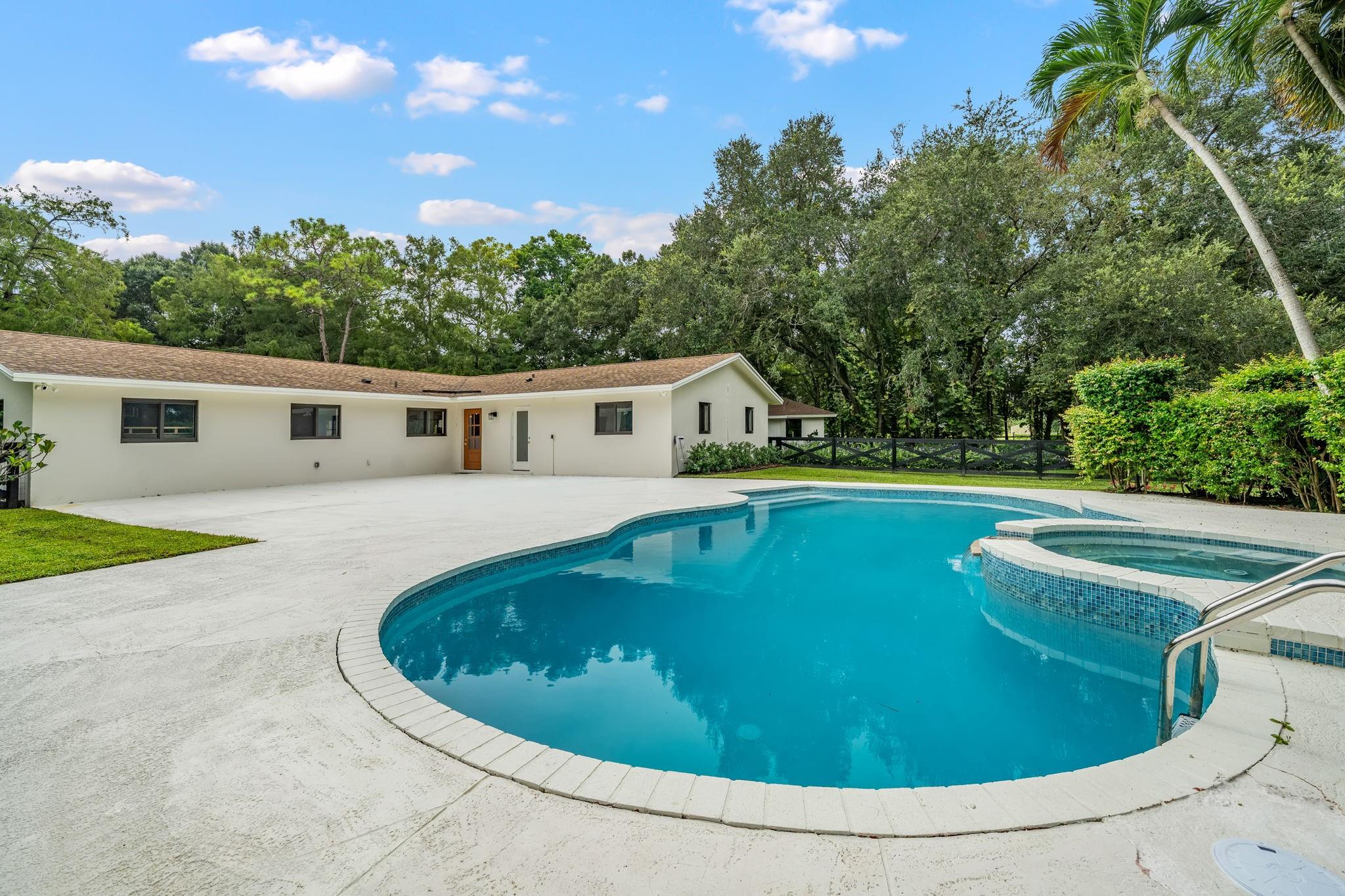 Loxahatchee Groves - Residential