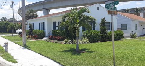 1102 Sunset Road West Palm Beach FL 33401