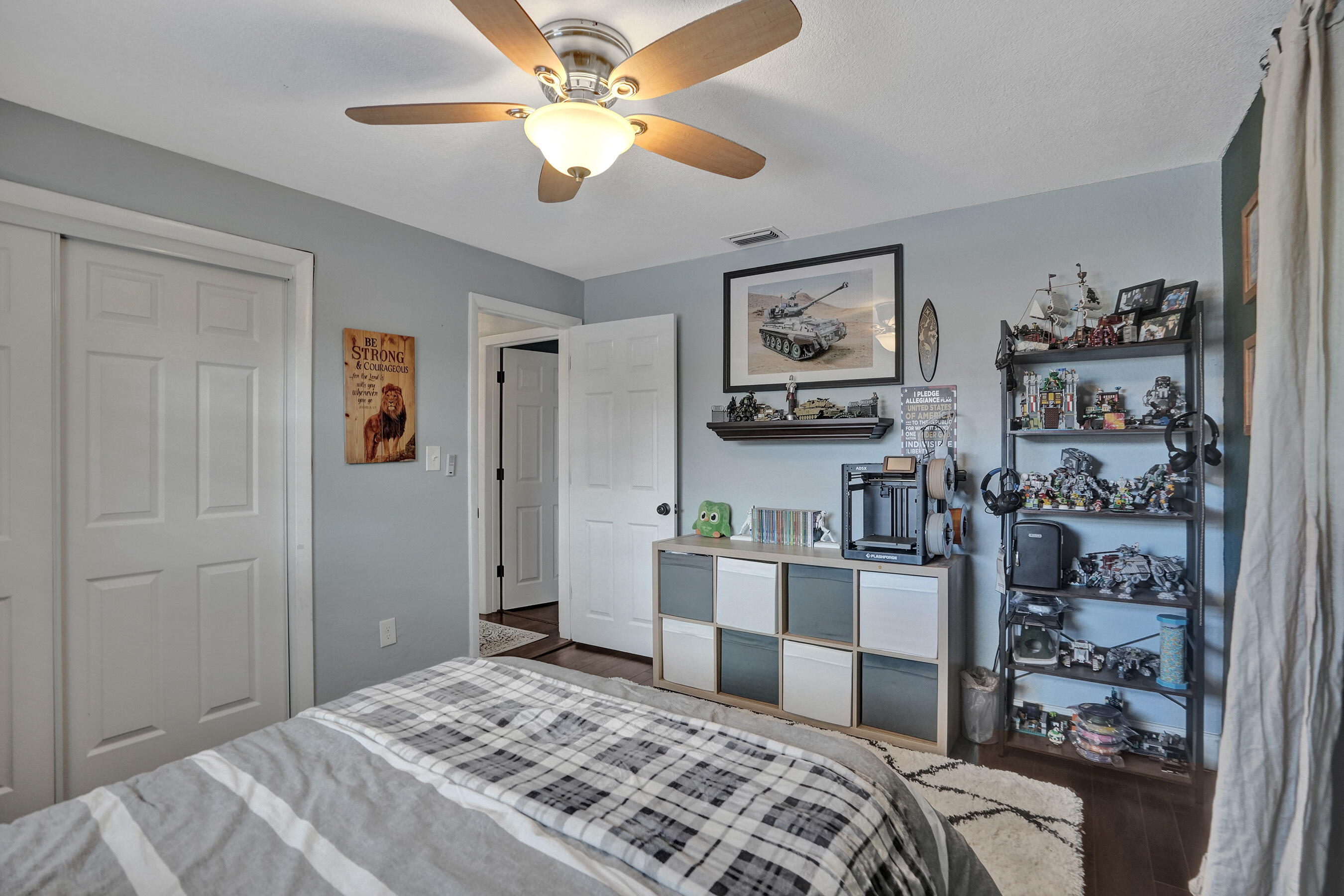 RAMBLEWOOD - Residential