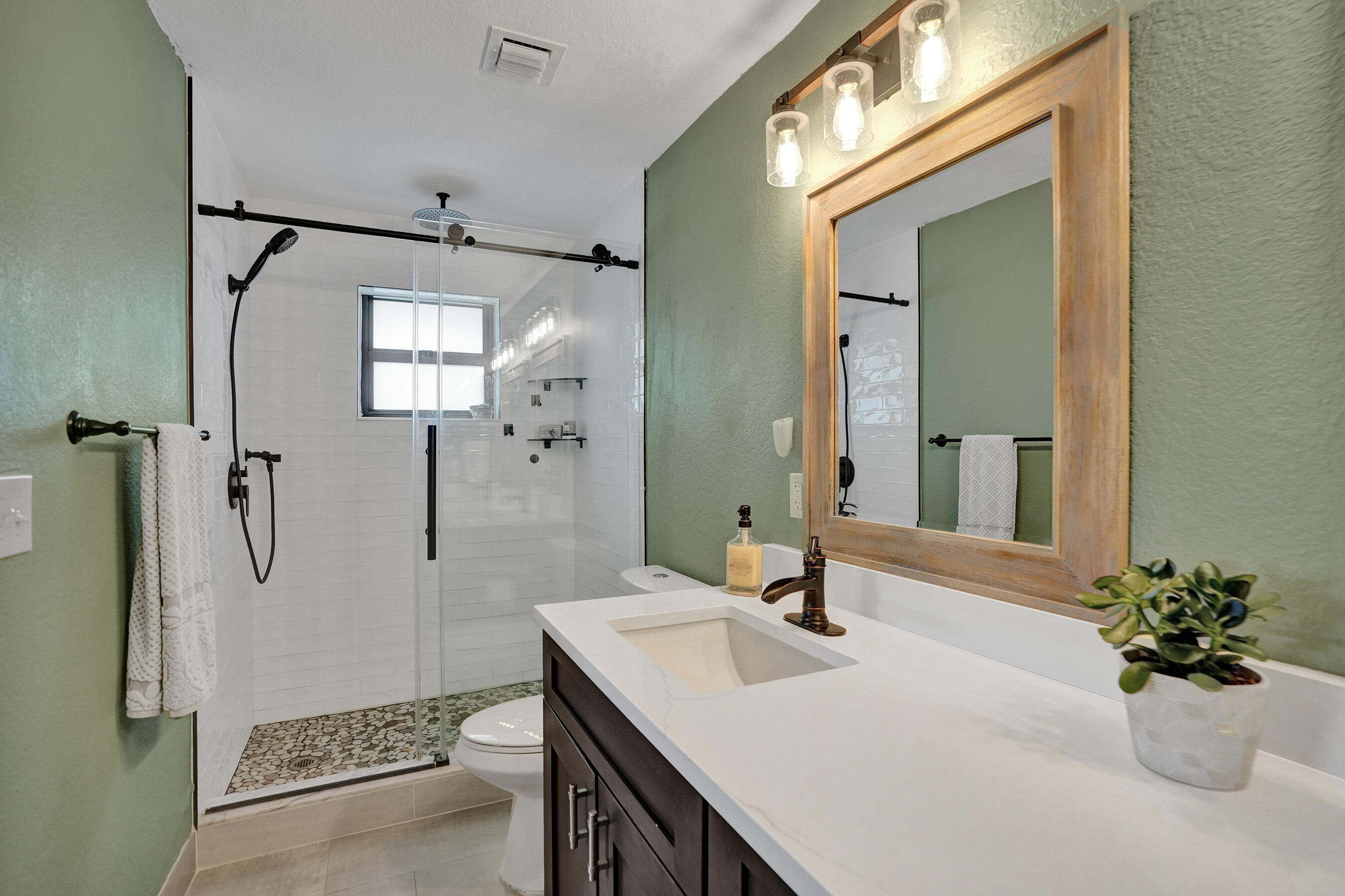 RAMBLEWOOD - Residential