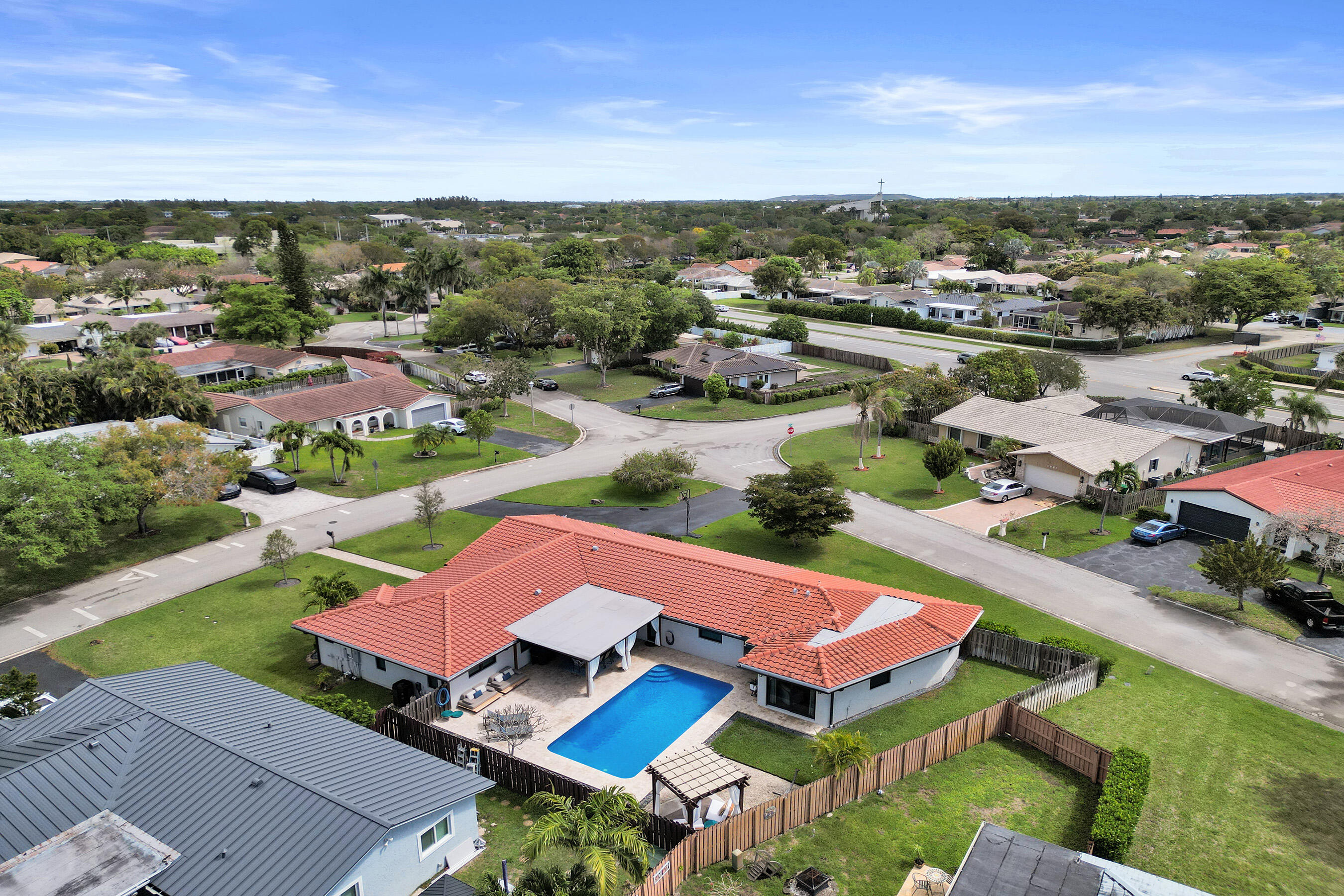 RAMBLEWOOD - Residential