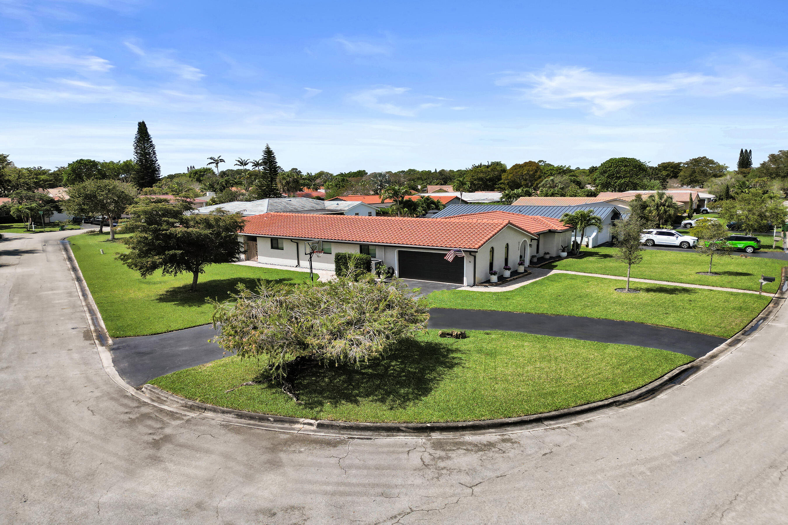 RAMBLEWOOD - Residential