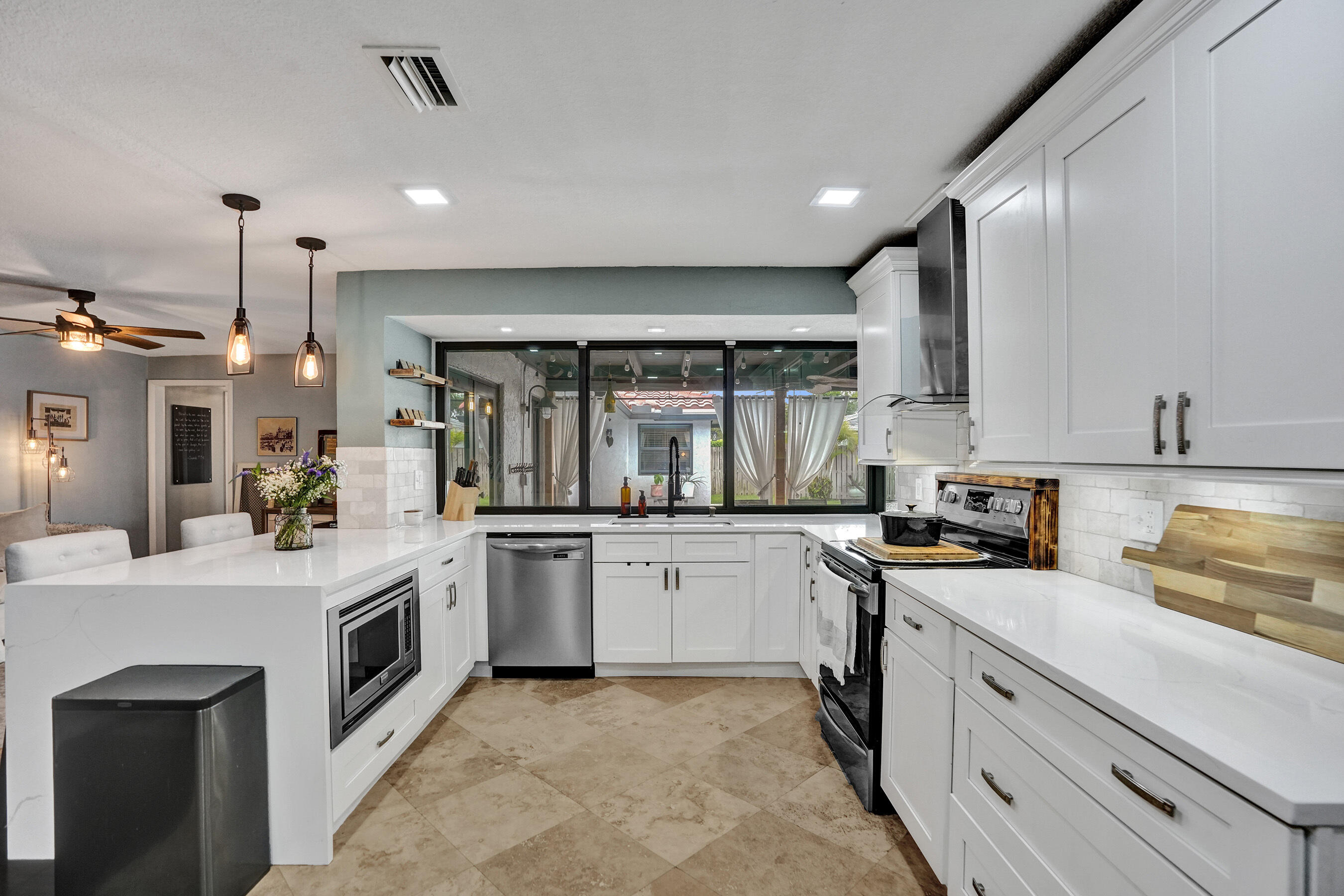 RAMBLEWOOD - Residential