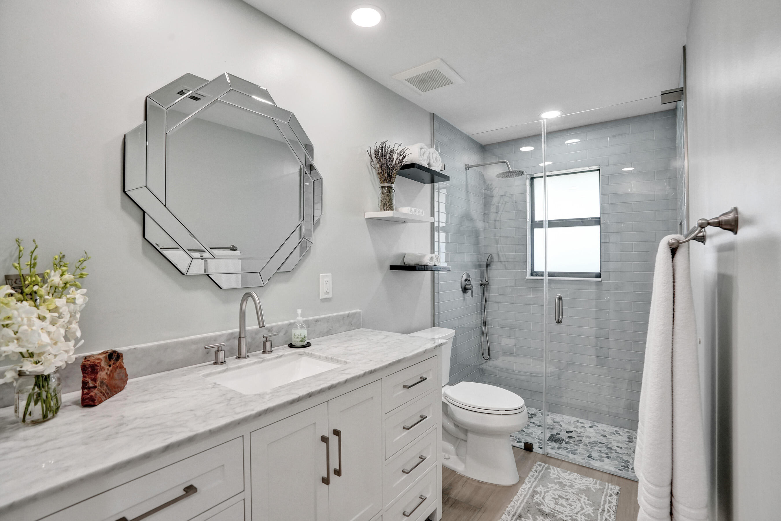 RAMBLEWOOD - Residential