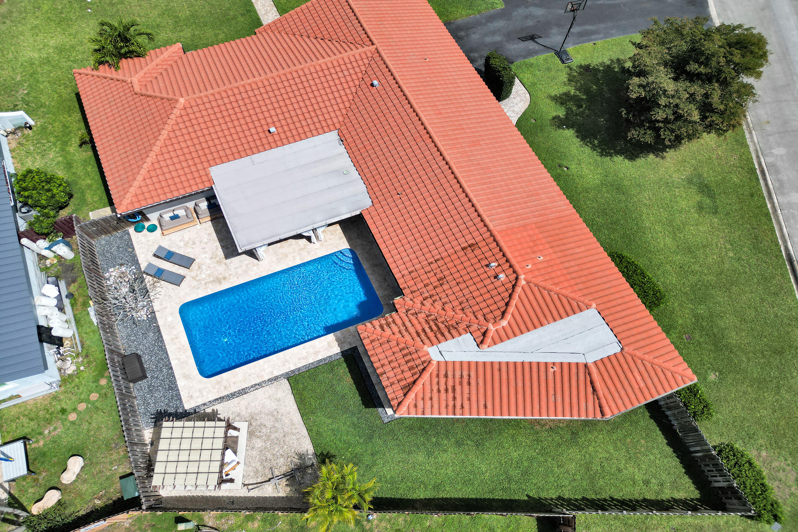 RAMBLEWOOD - Residential