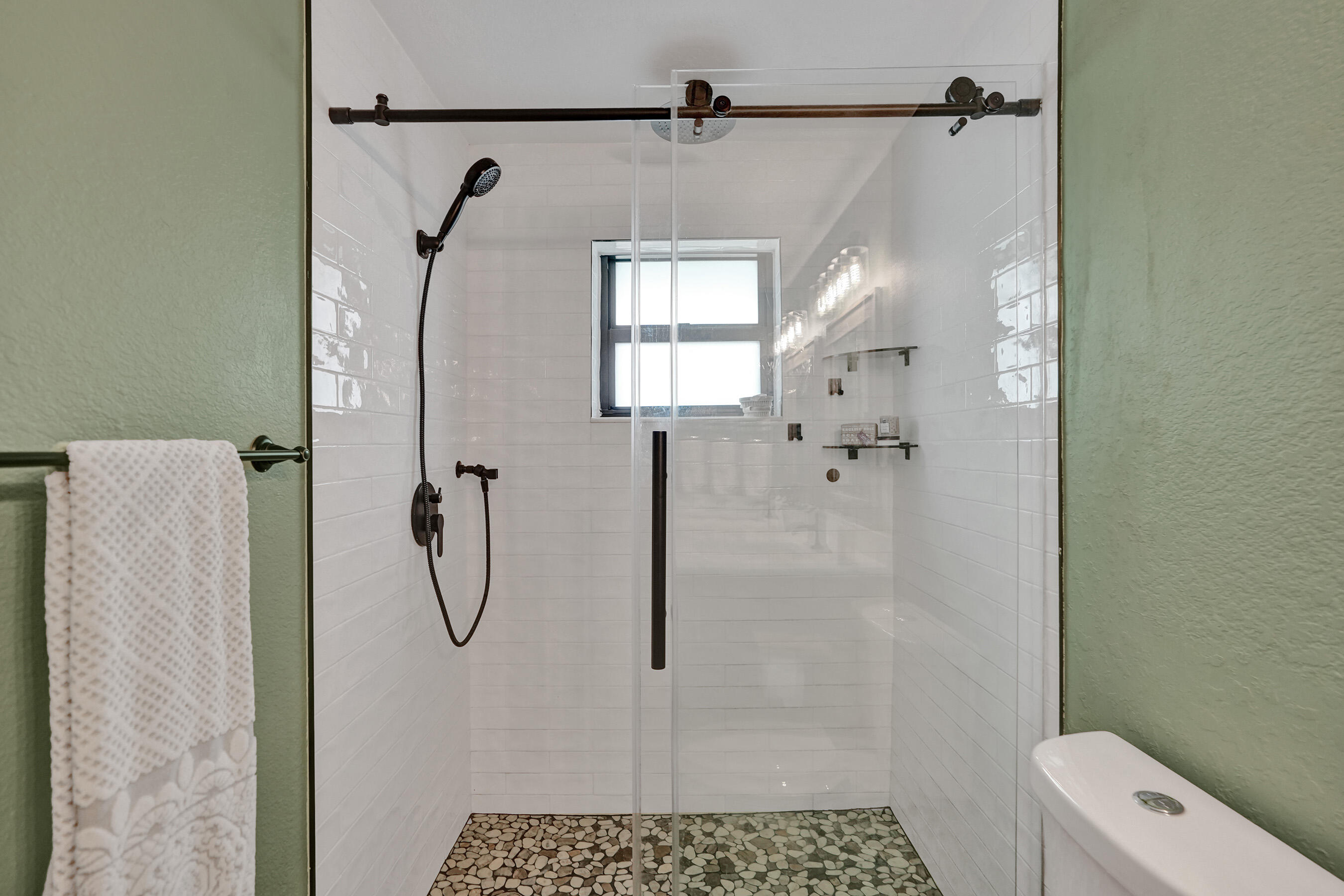 RAMBLEWOOD - Residential