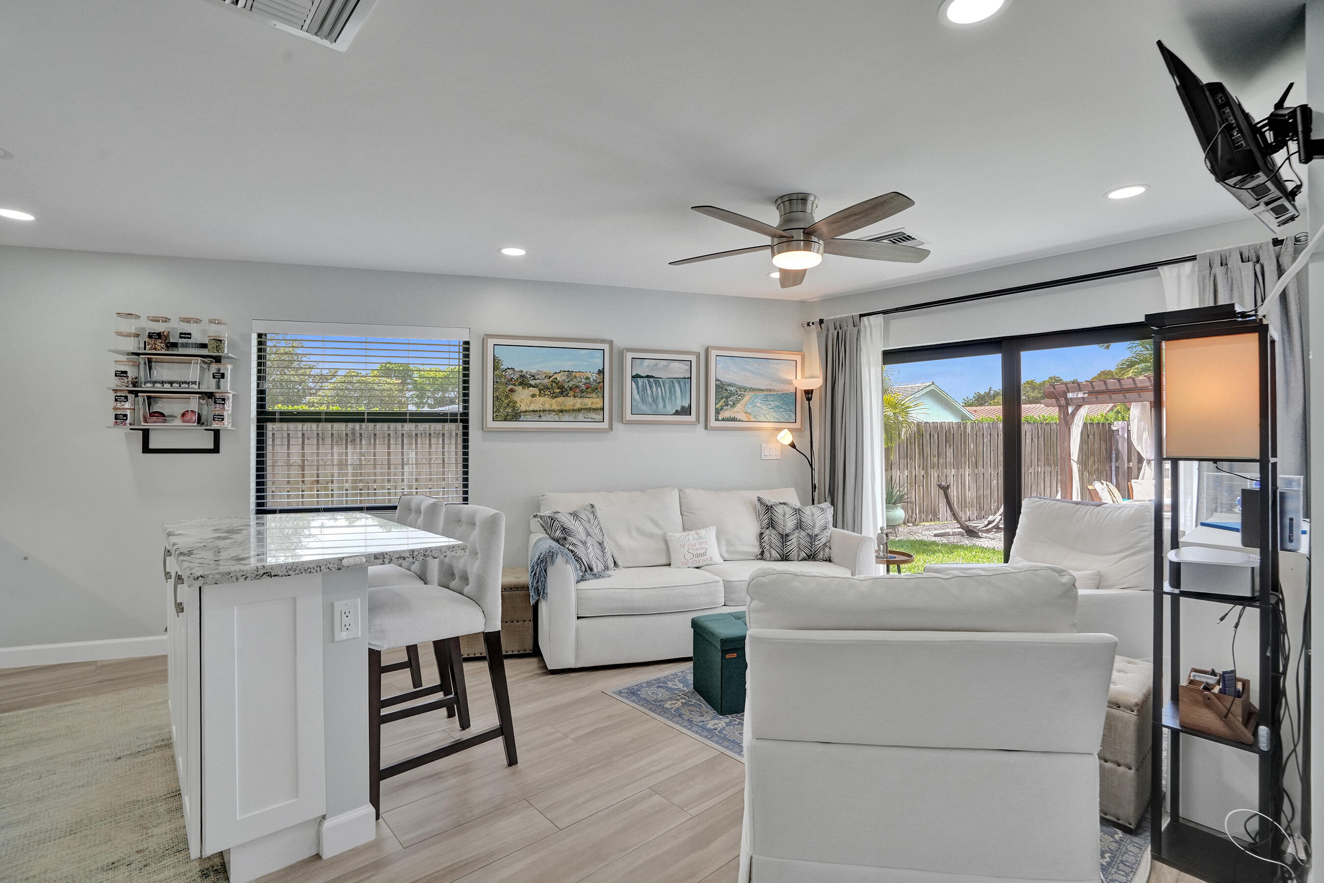 RAMBLEWOOD - Residential