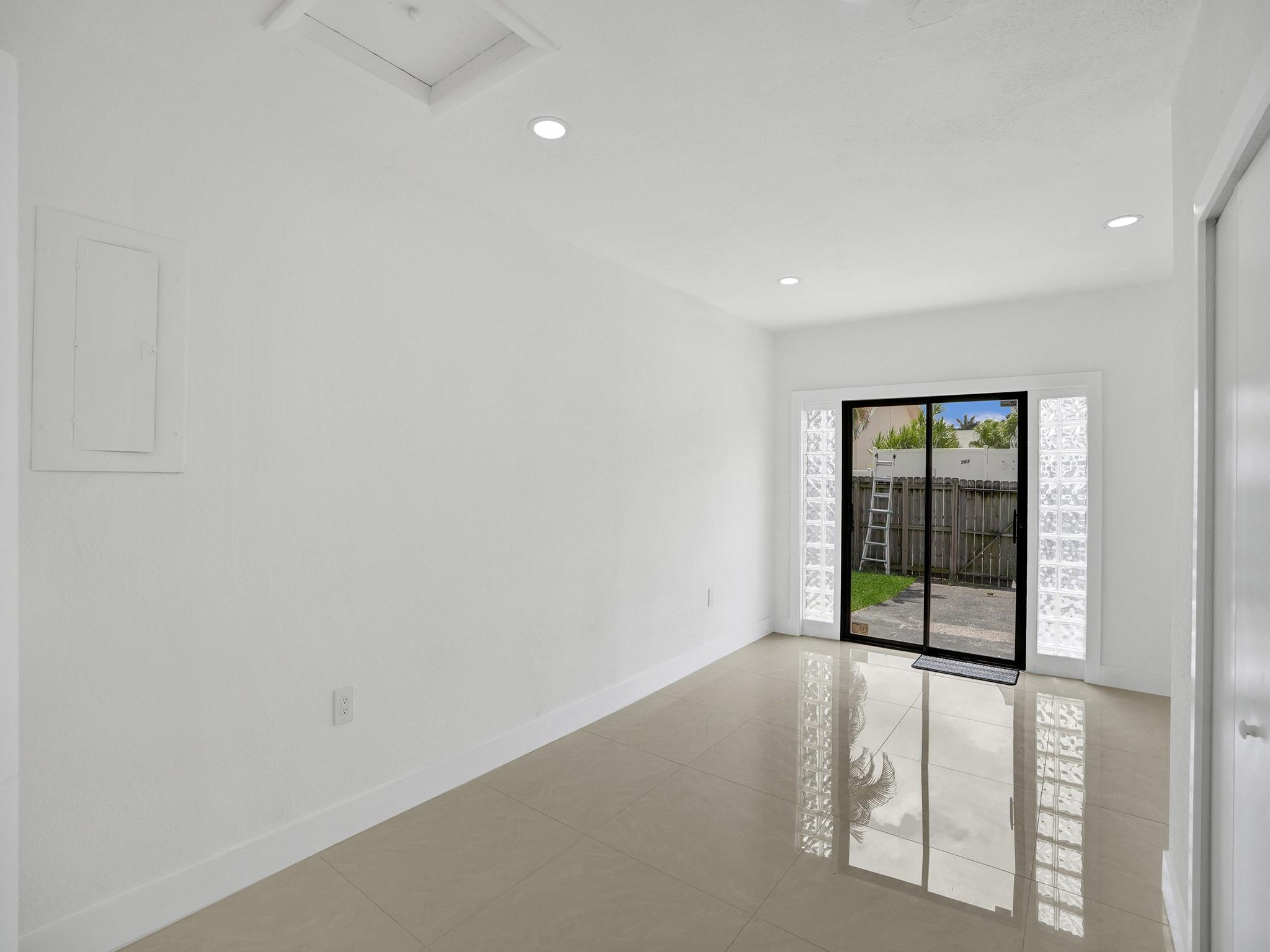 Central Dania Heights - Residential