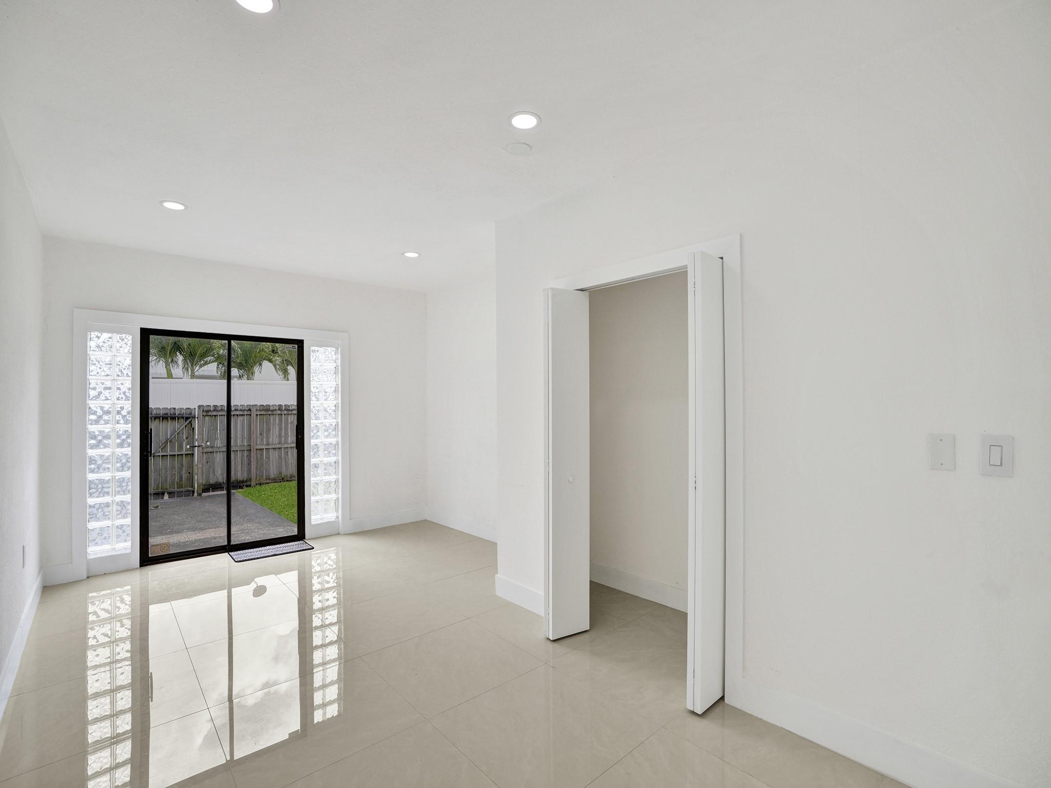 Central Dania Heights - Residential