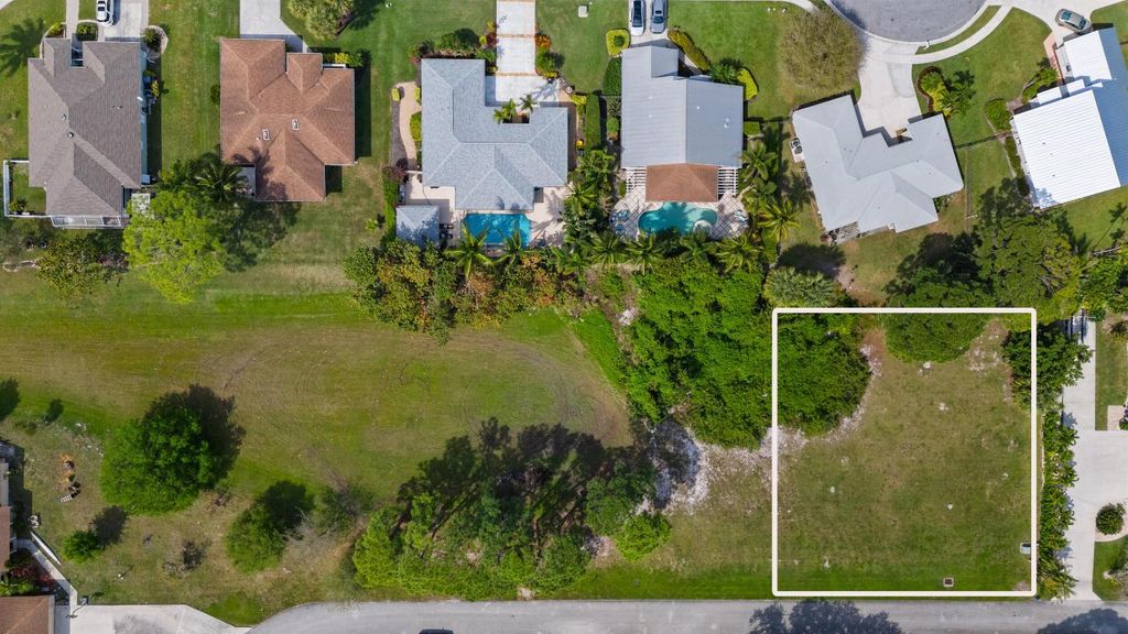 Photo of 5829 Set N Sun Place, Jupiter, FL 33458 (MLS # R10969627)