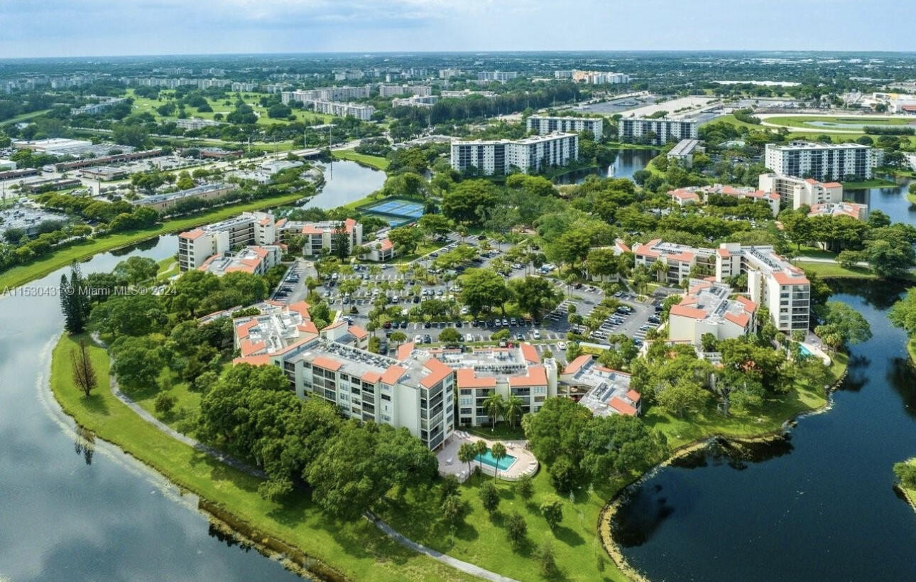 CYPRESS BEND I-B AND I-C CONDO - Residential