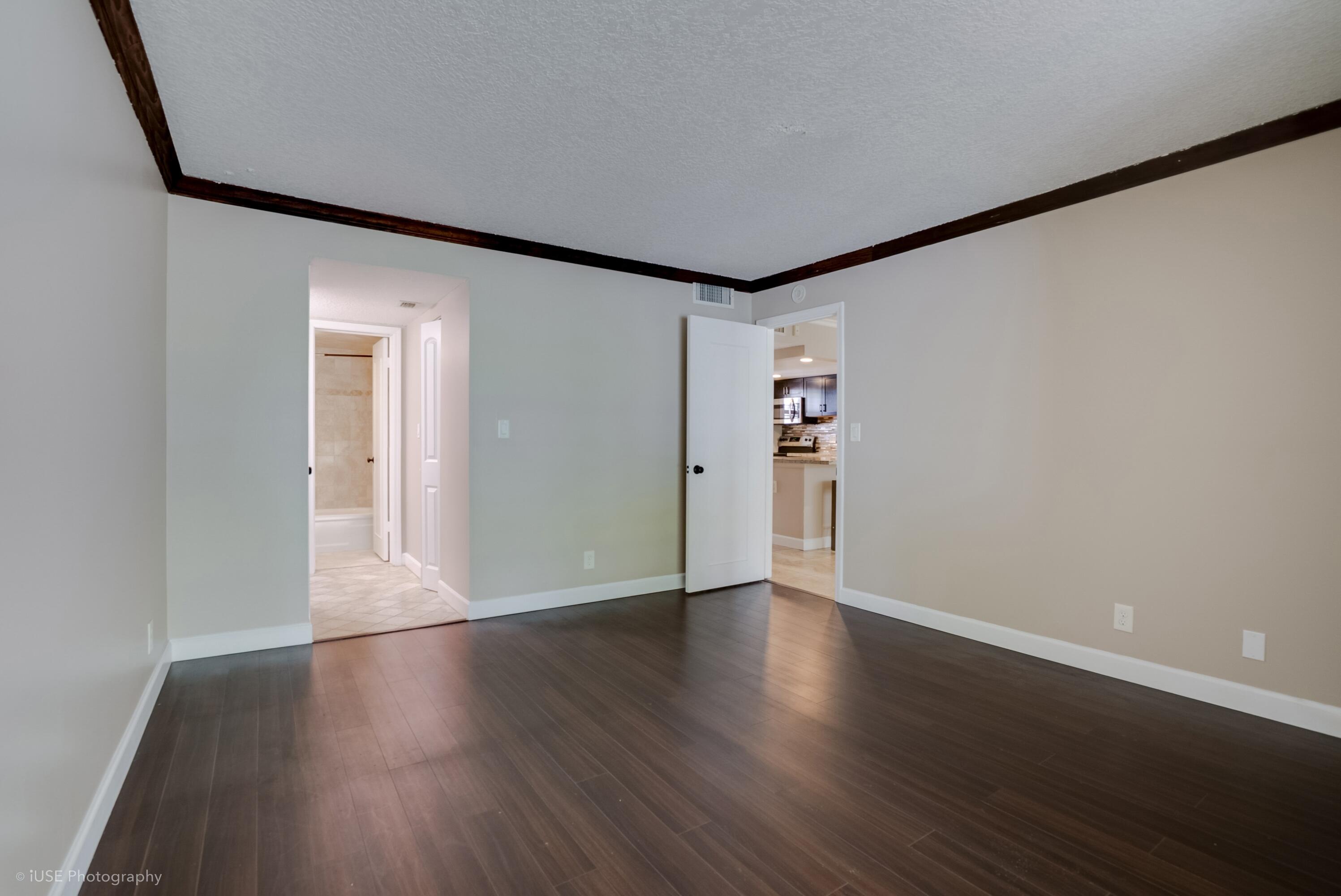 CYPRESS BEND I-B AND I-C CONDO - Residential