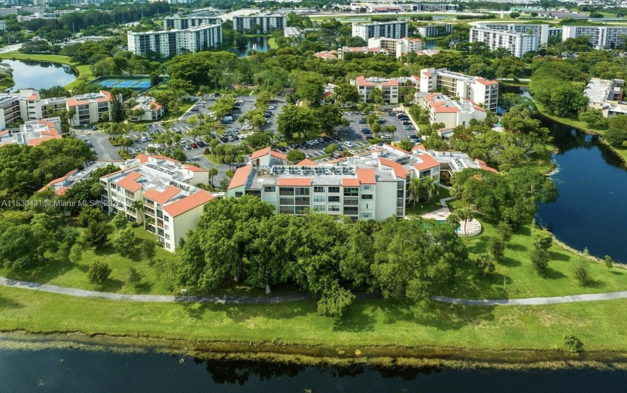 CYPRESS BEND I-B AND I-C CONDO - Residential