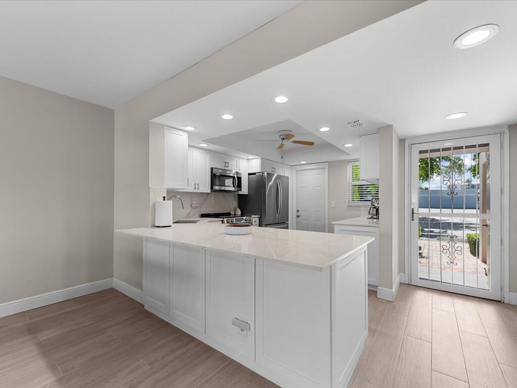 HERITAGE LANDINGS CONDO - Residential