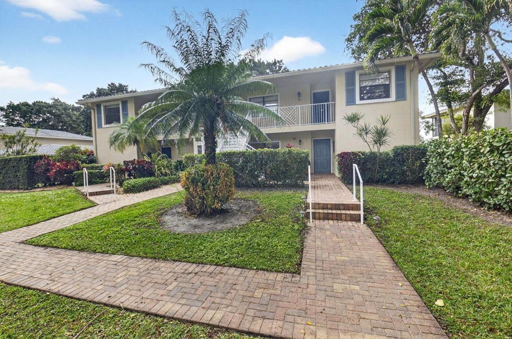 Photo of 33 Westgate Lane #C, Boynton Beach, FL 33436 (MLS # R11157271)