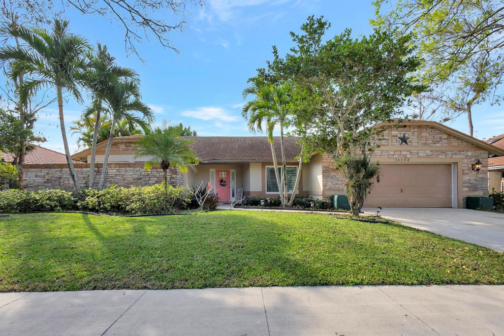 Photo of 14294 Paddock Drive, Wellington, FL 33414 (MLS # R10952446)