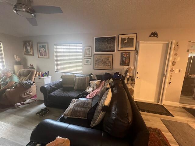 LIMETREE CONDO - Residential