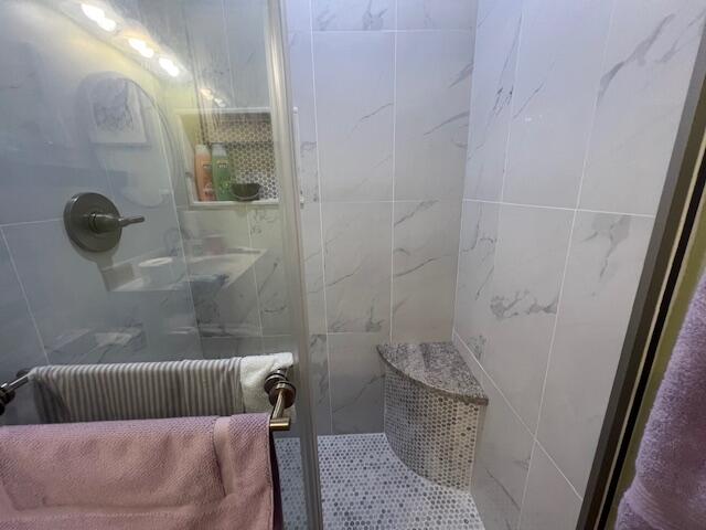 LIMETREE CONDO - Residential