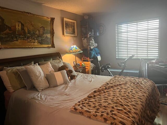 LIMETREE CONDO - Residential