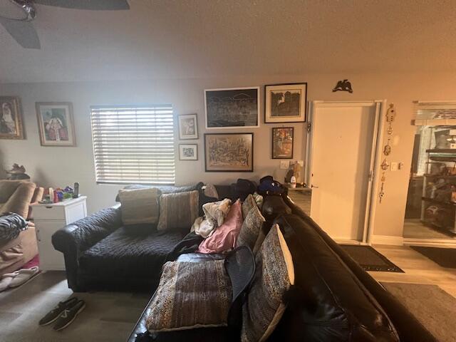 LIMETREE CONDO - Residential