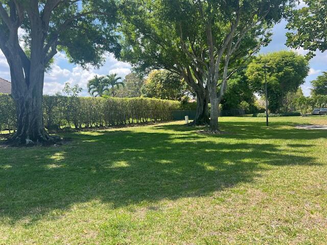 LIMETREE CONDO - Residential