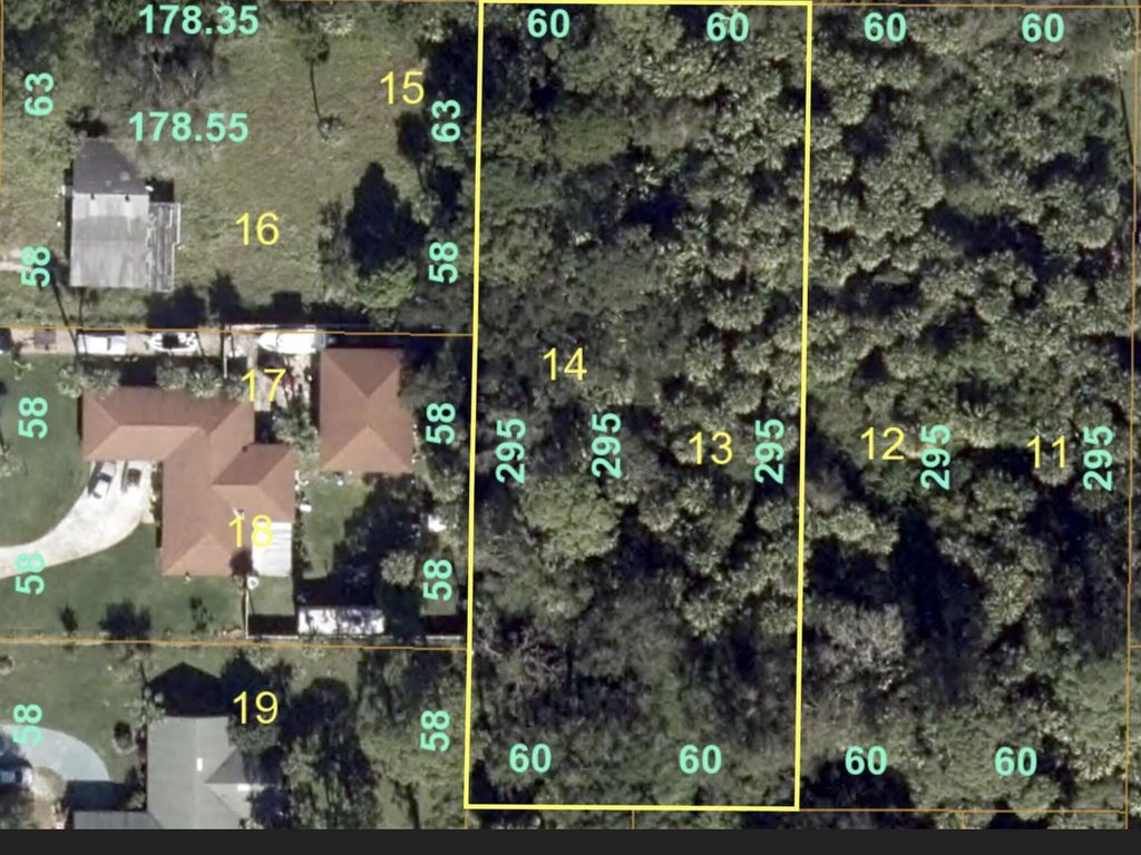 Photo of 1 Juanita Avenue, Fort Pierce, FL 34946 (MLS # R10902095)