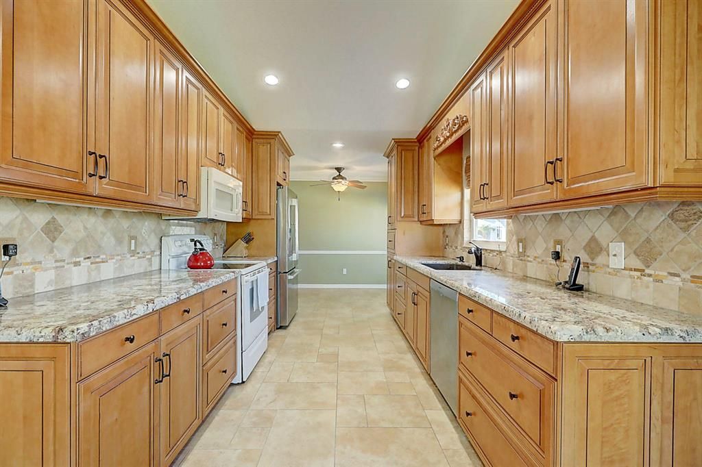 Photo of 6730 SE Lillian Court, Stuart, FL 34997 (MLS # R10686787)