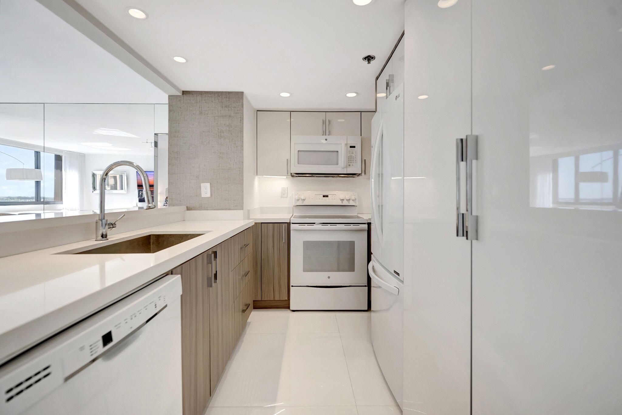 540 Brickell Key Drive 919