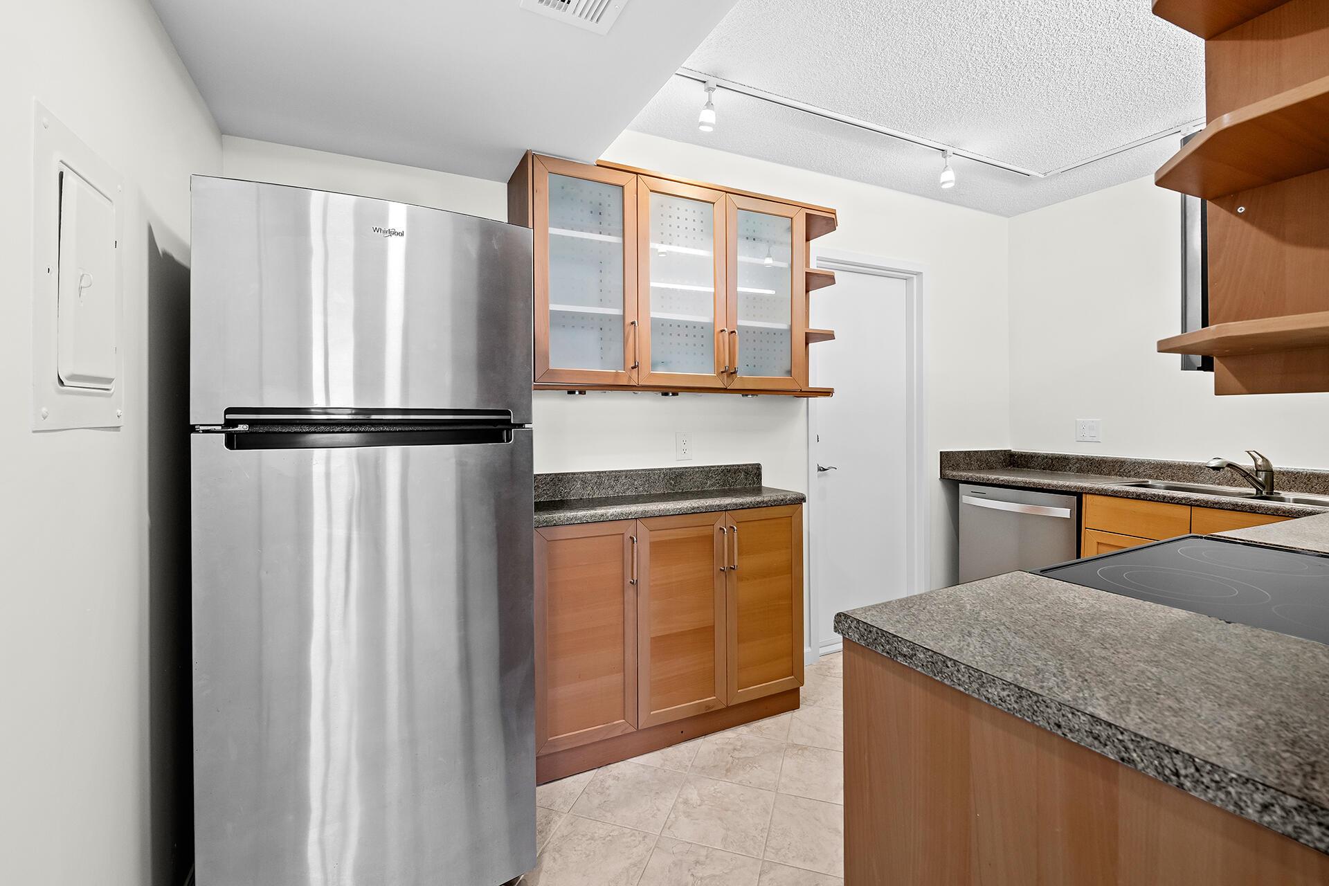 INTRACOASTAL TOWER - Residential Lease