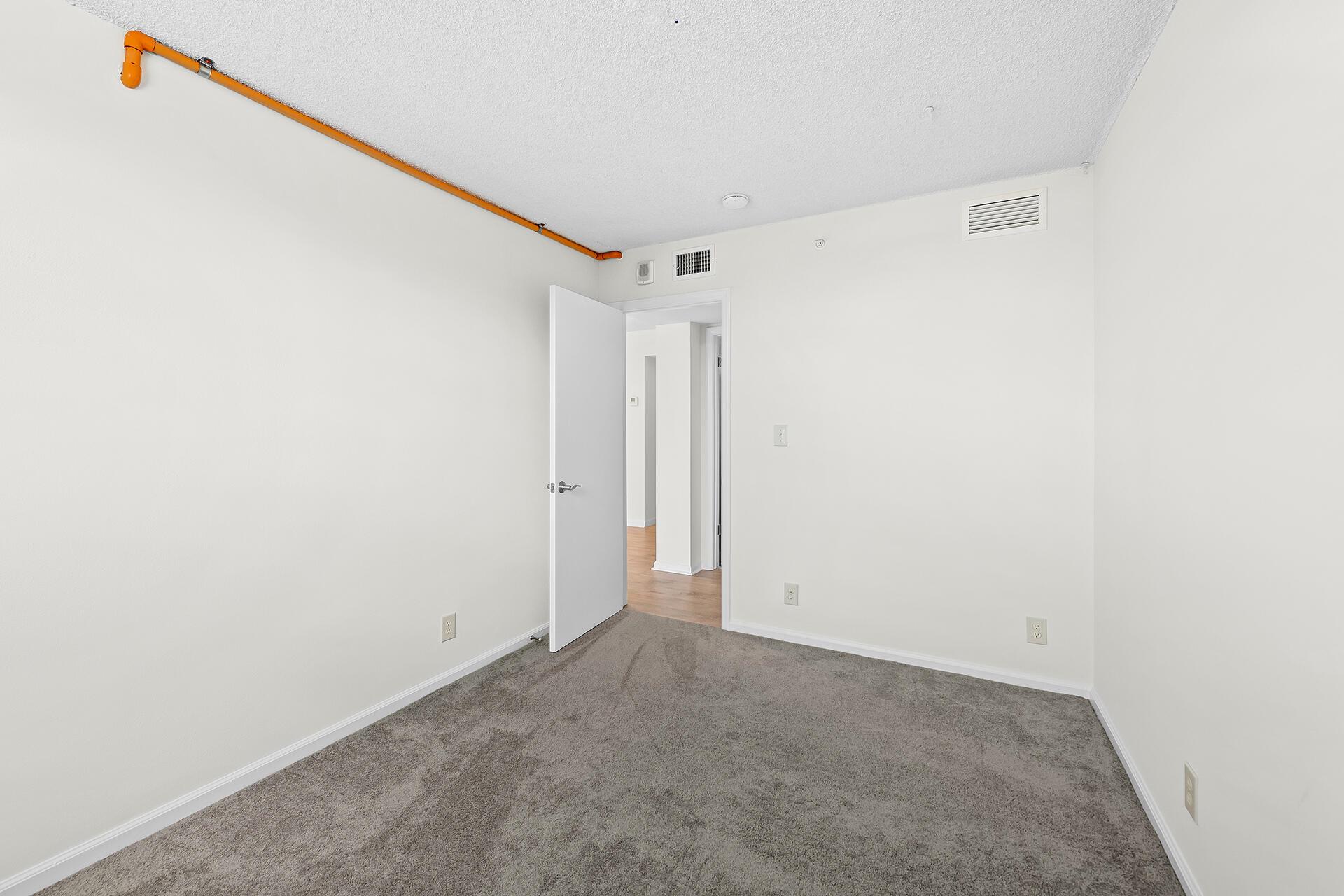 INTRACOASTAL TOWER - Residential Lease