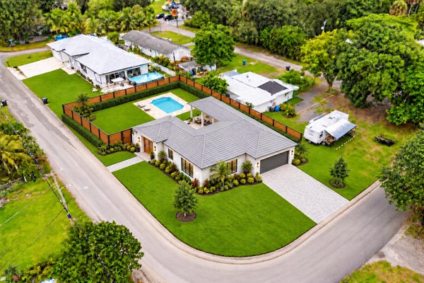 4329 WHISPERING PINES RD, WEST PALM BEACH, FL 33406 - Image 1d7073d4fc9a9bb33f22cdb0c8d01ffe/1665990524