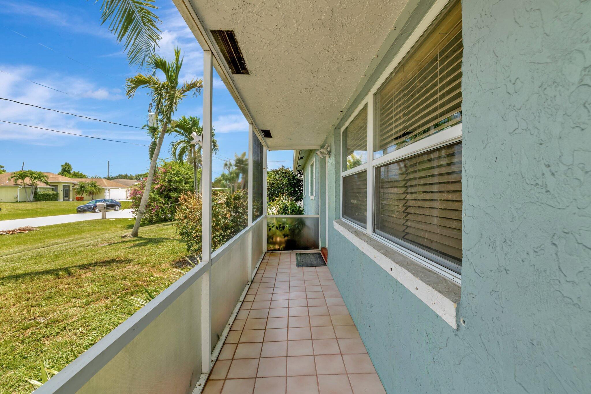 1234 SE Petunia Avenue, Port St Lucie, FL, 34952/$389,000 3 1234 SE Petunia Avenue