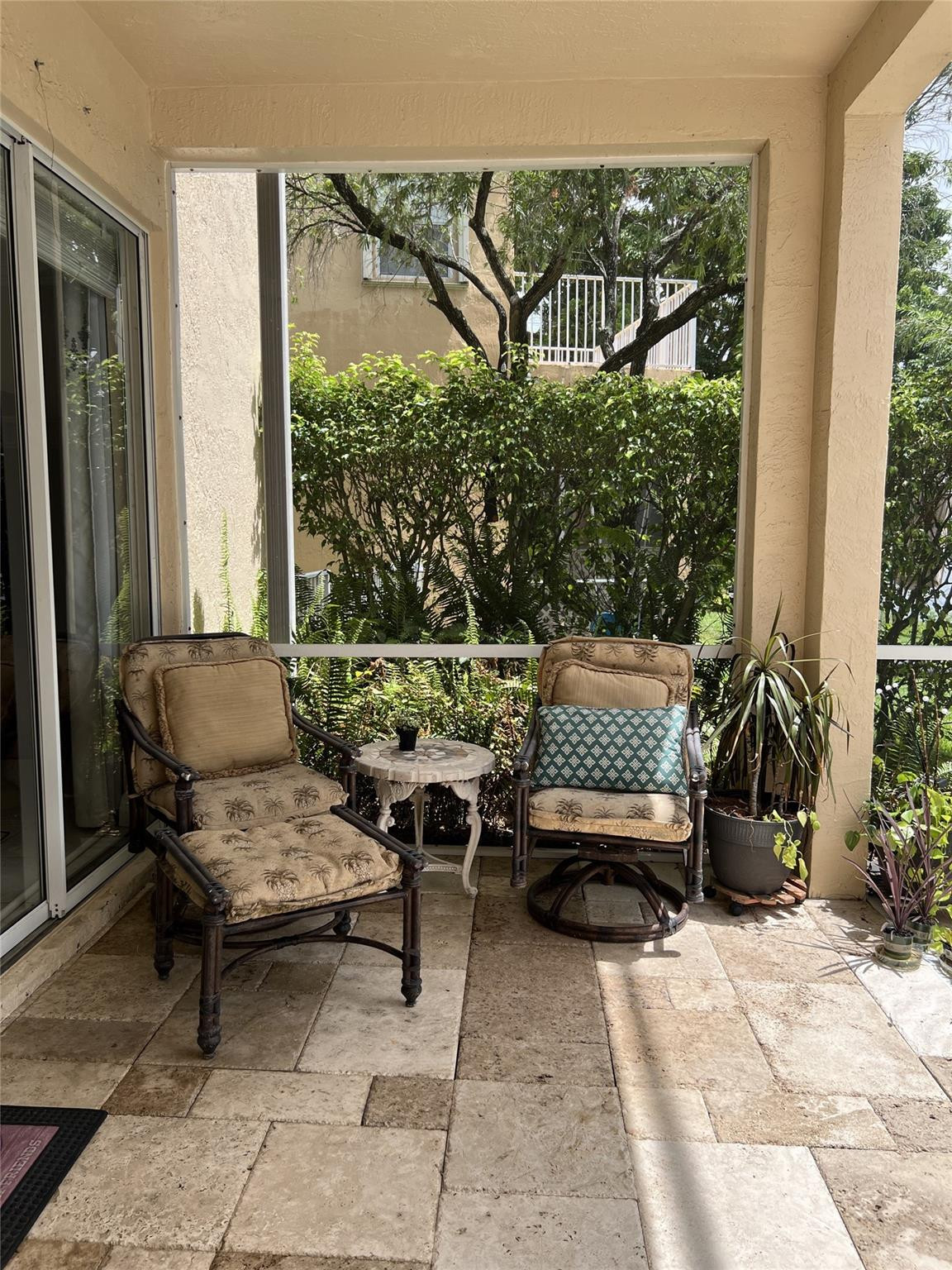 Grove Place 157-10 B - Residential