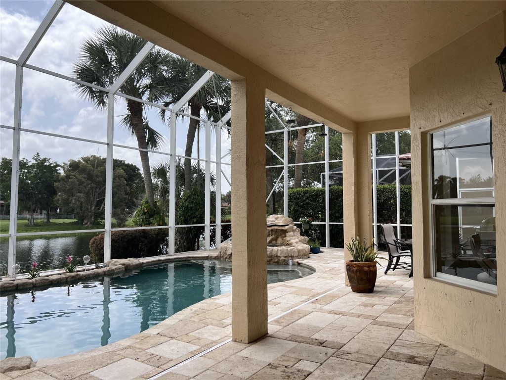 Grove Place 157-10 B - Residential