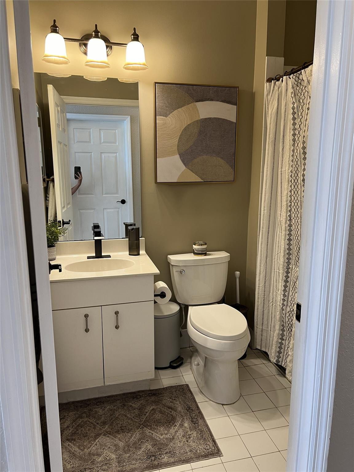 Grove Place 157-10 B - Residential